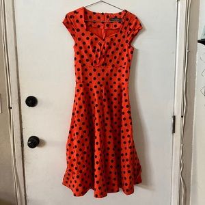 Orange and Black 🧡🖤 Polka Dot Swing Dress - S